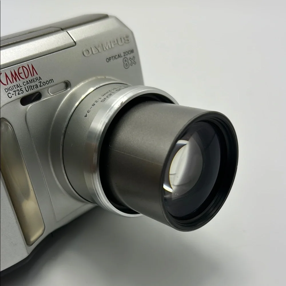 Olympus Camedia C-725 Ultra Zoom 8X Digital Camera Optical Zoom WORKS
